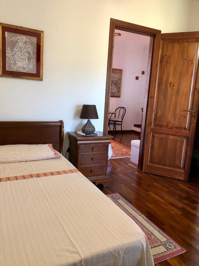 تْشيفالو B&B Roomantic & Piscina Idromassaggio المظهر الخارجي الصورة