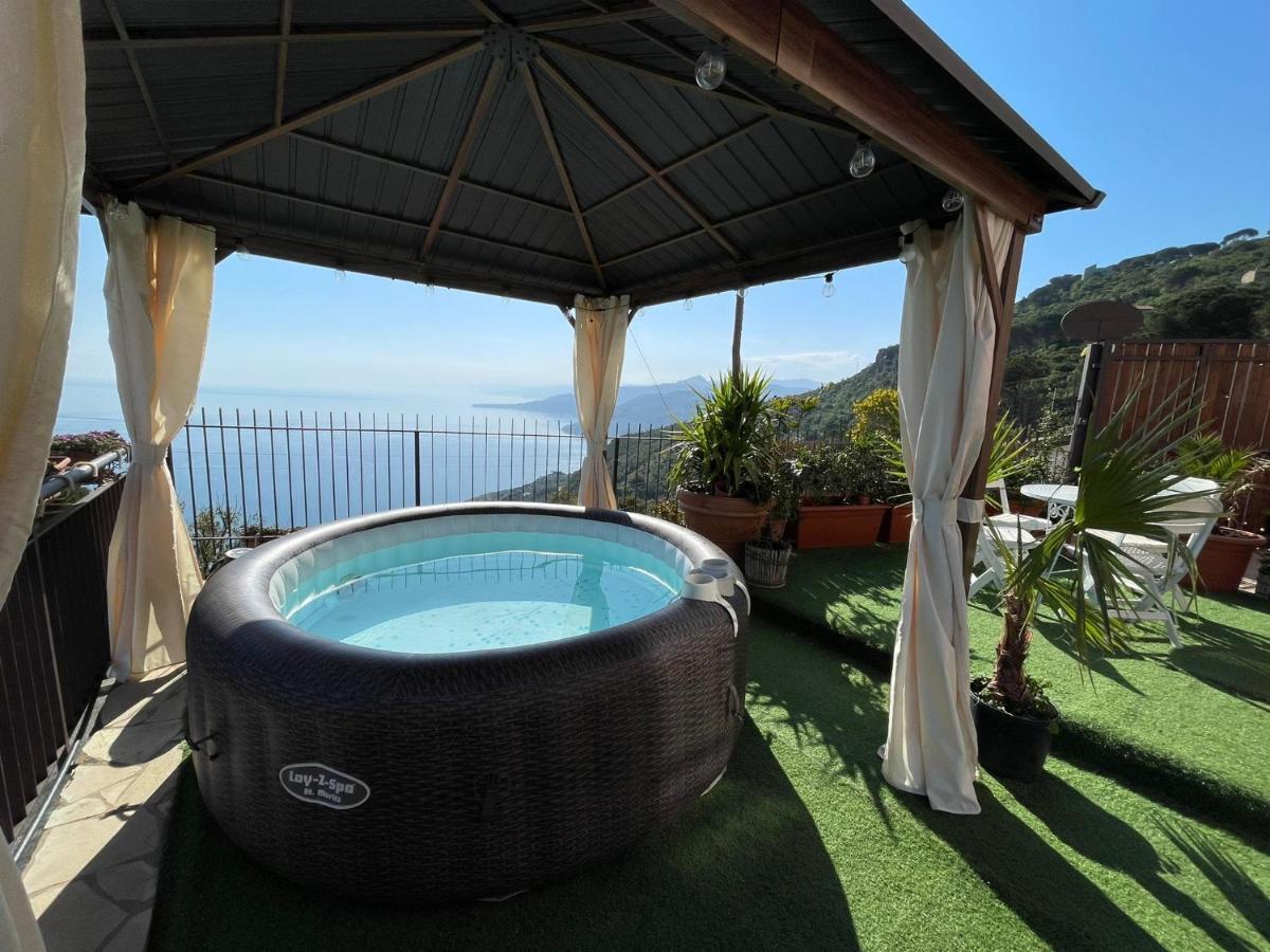 تْشيفالو B&B Roomantic & Piscina Idromassaggio المظهر الخارجي الصورة